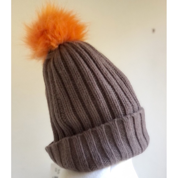 Nwt Athleta Ribbed Pom Beanie Wool Grey 